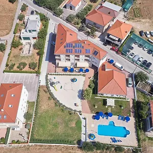 Porto Samaria Trogir