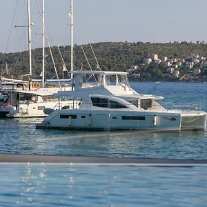 Sea Apartment