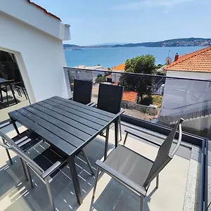 Eva 2 Apartment